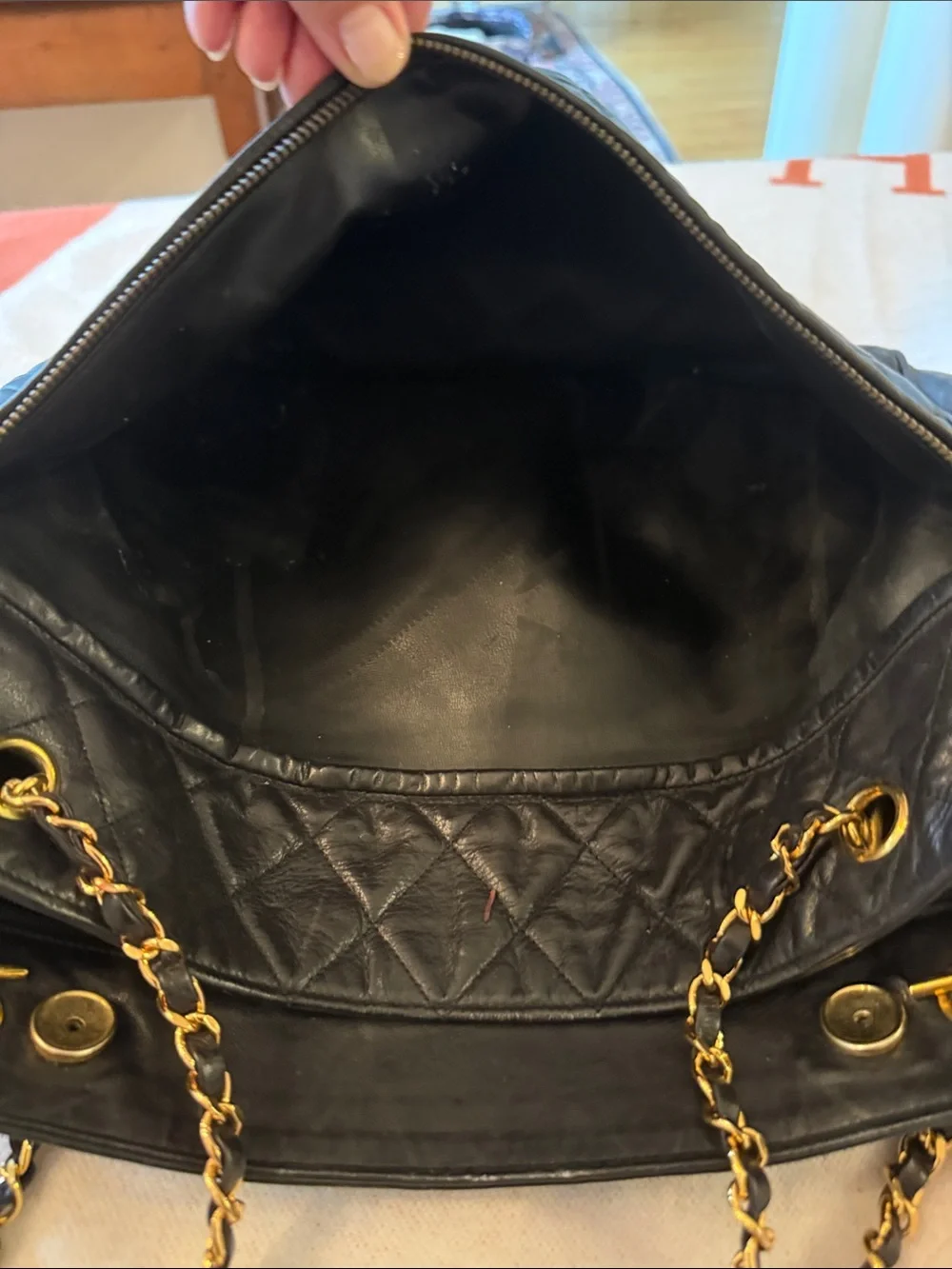 CHANEL Black Quilted Leather Shoulder Bag with Gold Chain late 80s-early 90’s